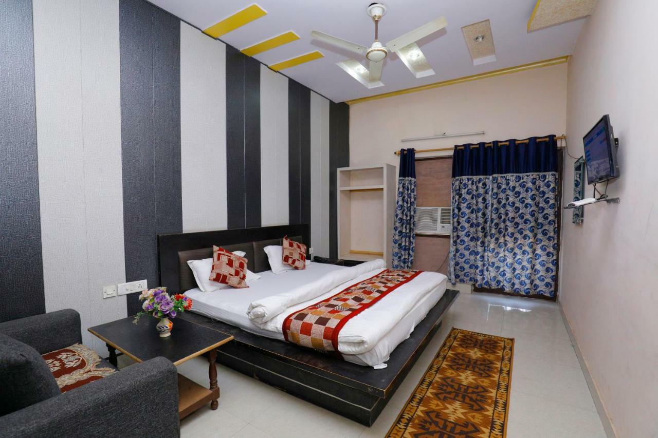Hotel New Bakshi House Agra  Exterior photo